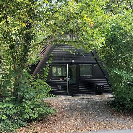 Chalet Huisje Weltevree, Rust En Gezelligheid In Durbuy